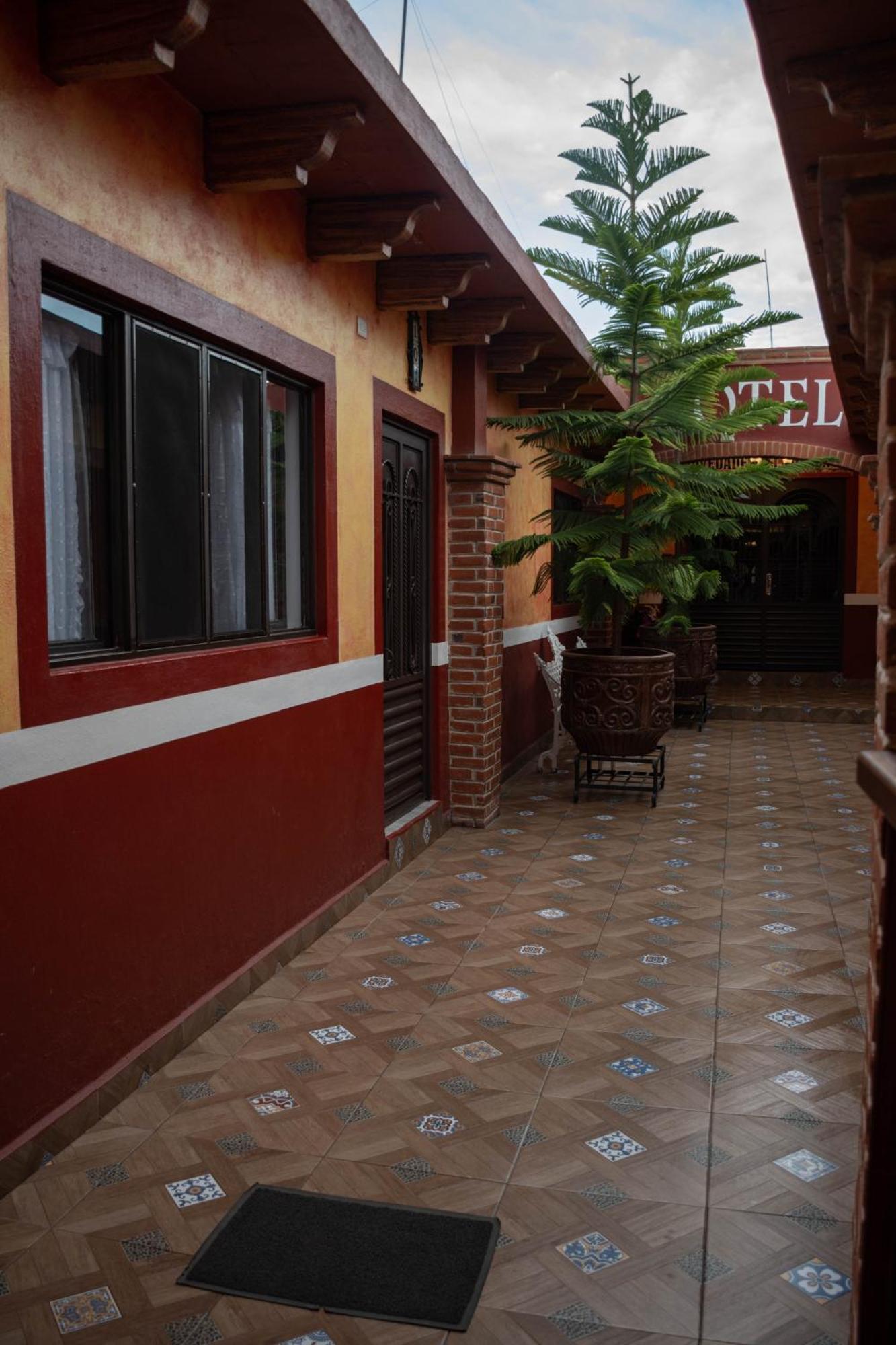 Hotel El Patio Tequisquiapan Exterior foto